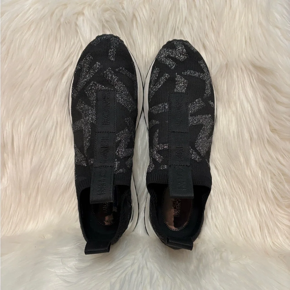 Michael Kors Sneakers🖤🩶
